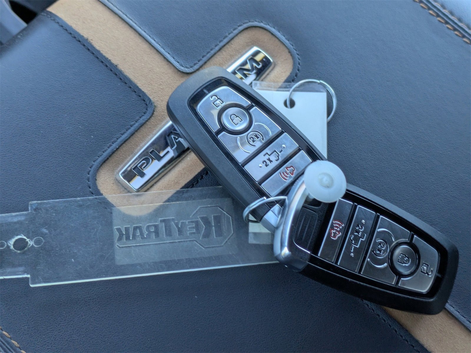 Certified 2024 Ford F250 Platinum image 38