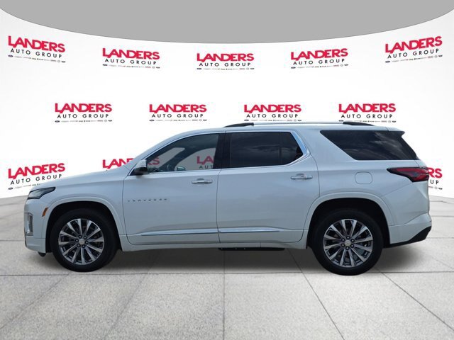 Used 2022 Chevrolet Traverse Premier FWD image 6