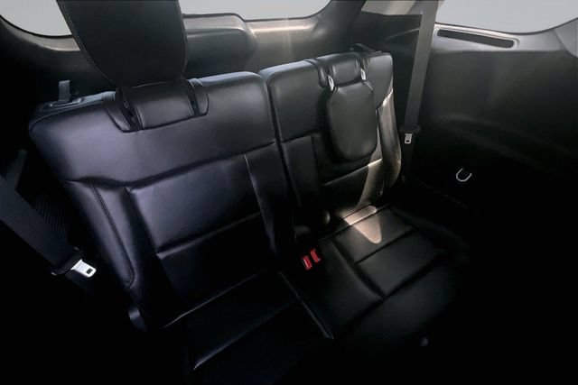 Certified 2024 Ford Explorer XLT w/ Equipment Group 202A RWD image 26