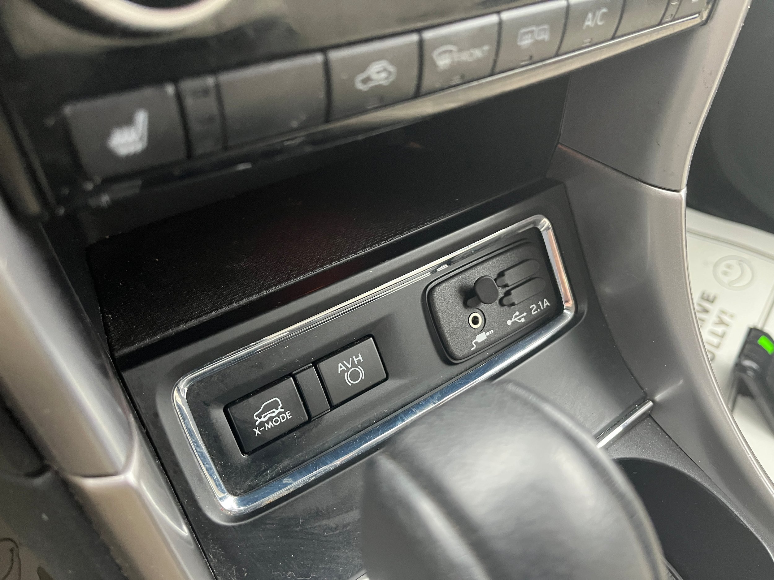 Used 2020 Subaru Ascent Limited AWD/4WD image 16