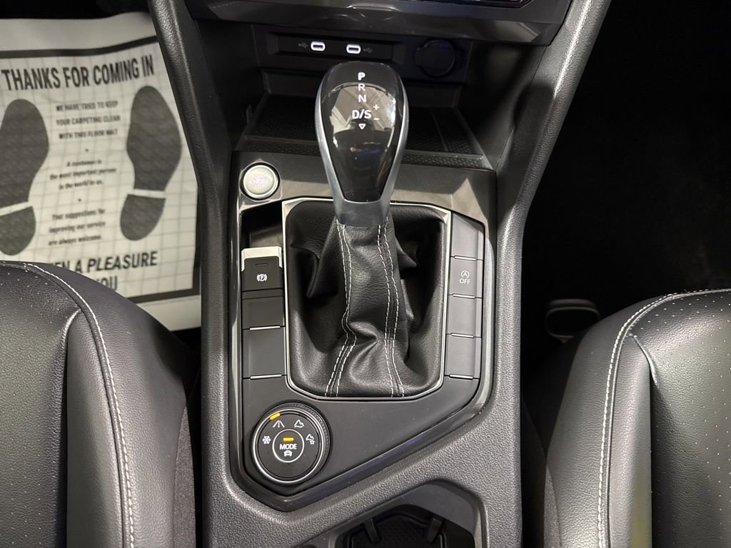 Used 2024 Volkswagen Tiguan SE image 26