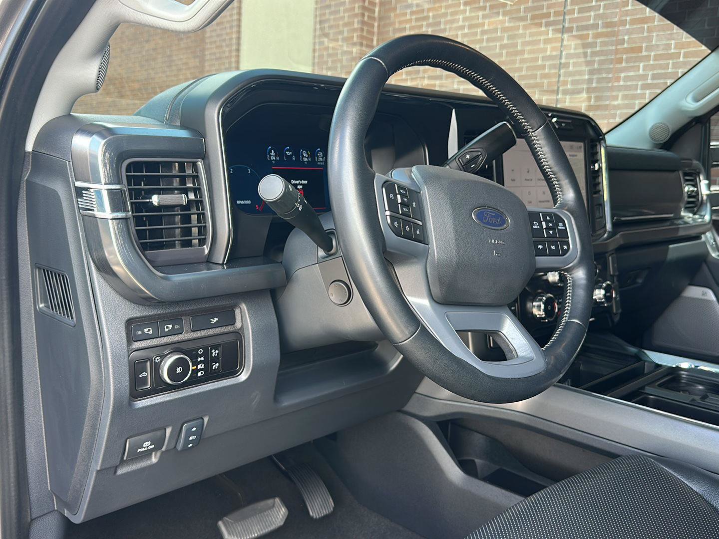 Certified 2024 Ford F250 Lariat AWD/4WD image 13