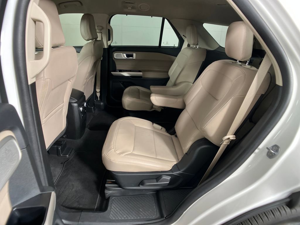 Certified 2022 Ford Explorer Limited w/ Limited Technology Package image 31