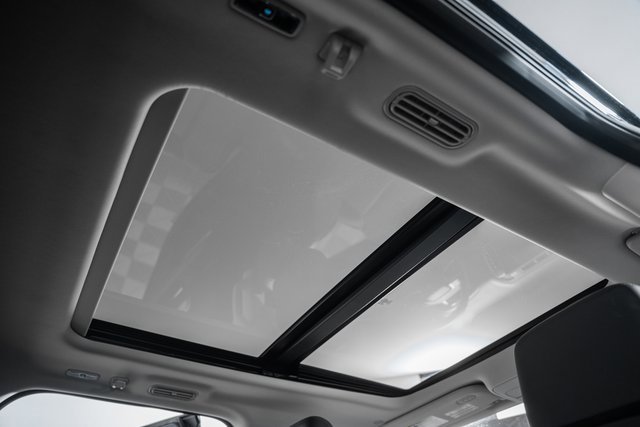 Certified 2025 Ford Expedition Active image 44