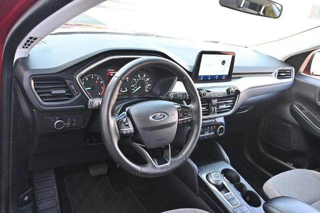Certified 2022 Ford Escape SE w/ Cold Weather Package FWD image 17