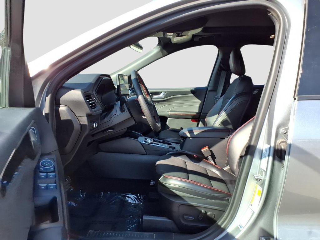 Certified 2023 Ford Escape ST-Line w/ Tech Pack #1 AWD/4WD image 25