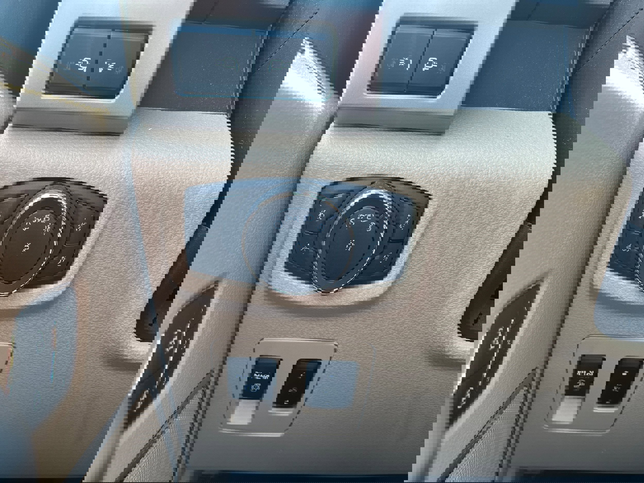 Certified 2019 Ford F150 Lariat w/ Equipment Group 502A Luxury image 20