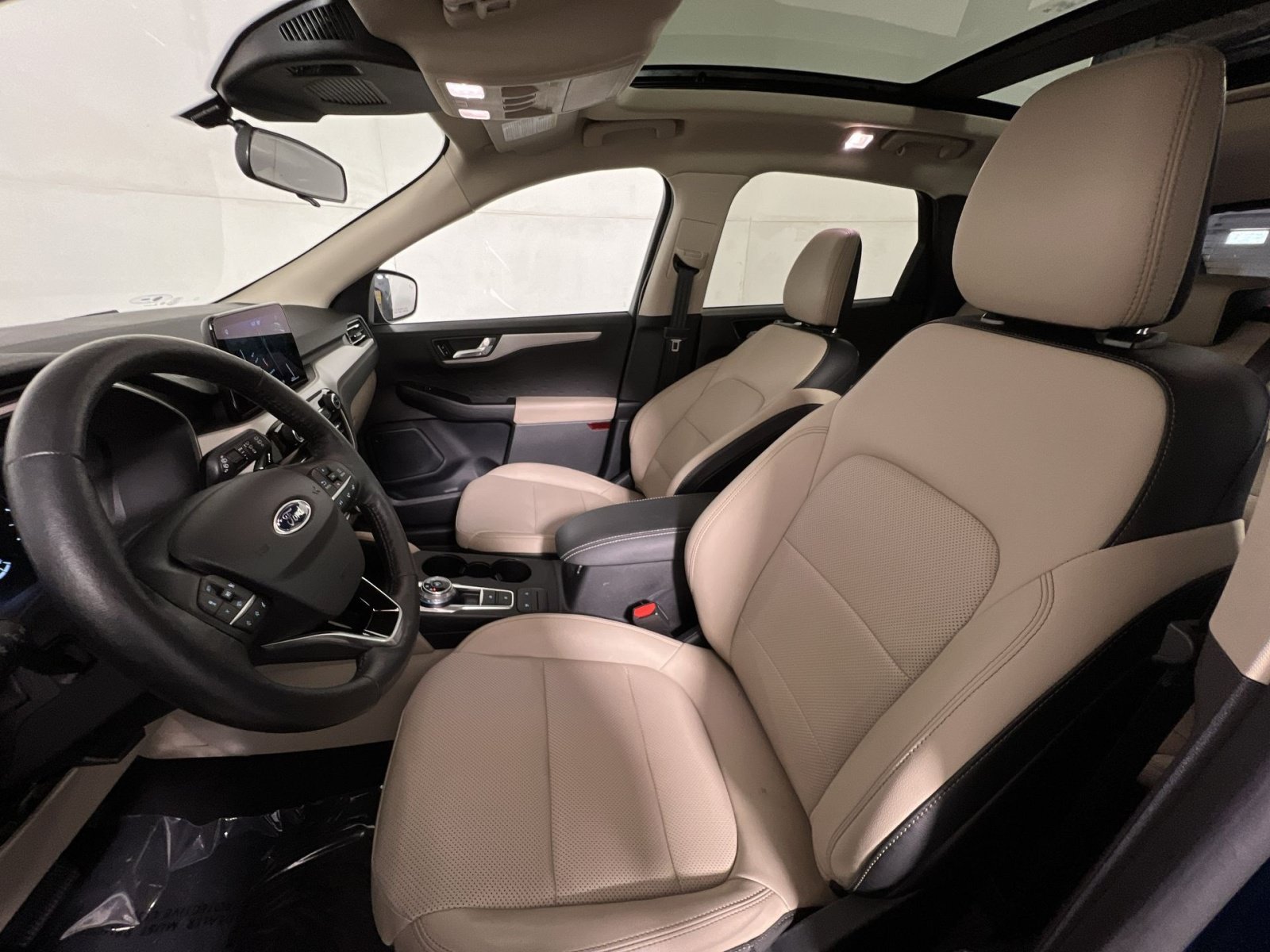 Certified 2020 Ford Escape SEL AWD/4WD image 13