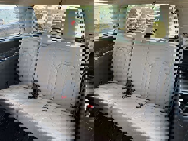 Certified 2024 Ford Expedition Limited image 30