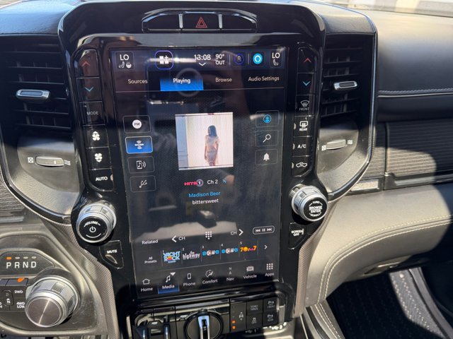 Used 2022 RAM 1500 Limited w/ Trailer Tow Group image 16