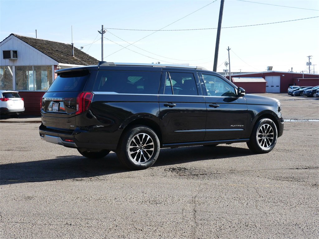 Certified 2025 Ford Expedition Max Platinum image 3