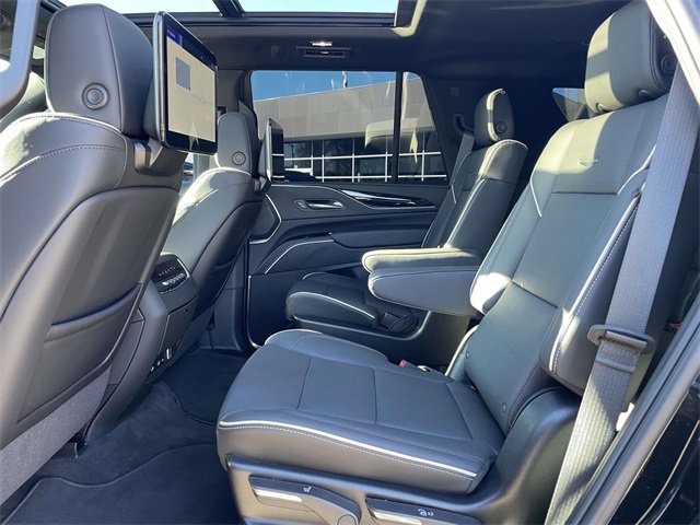 Used 2024 Cadillac Escalade Sport w/ Touring Package image 11