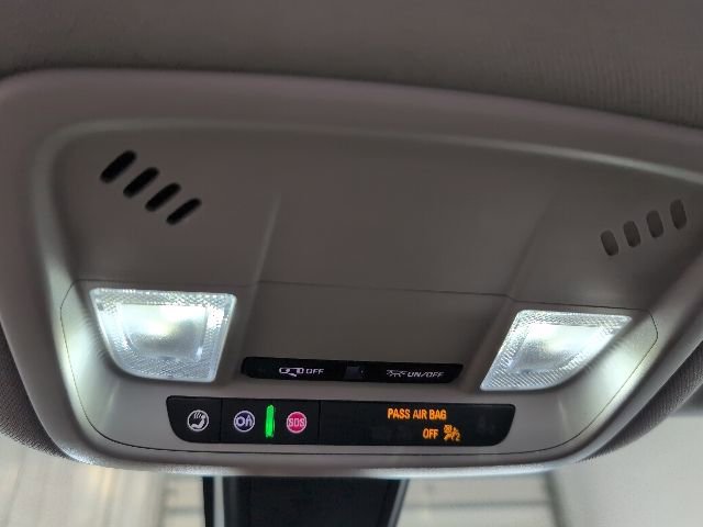 Used 2022 Chevrolet Malibu LT FWD image 27