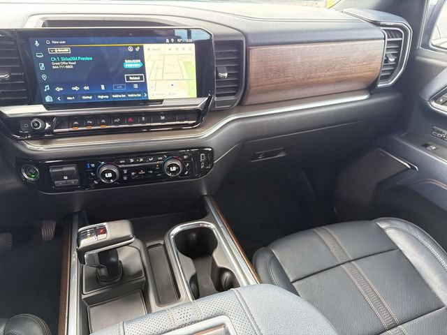 Used 2022 Chevrolet Silverado 1500 High Country AWD/4WD image 18
