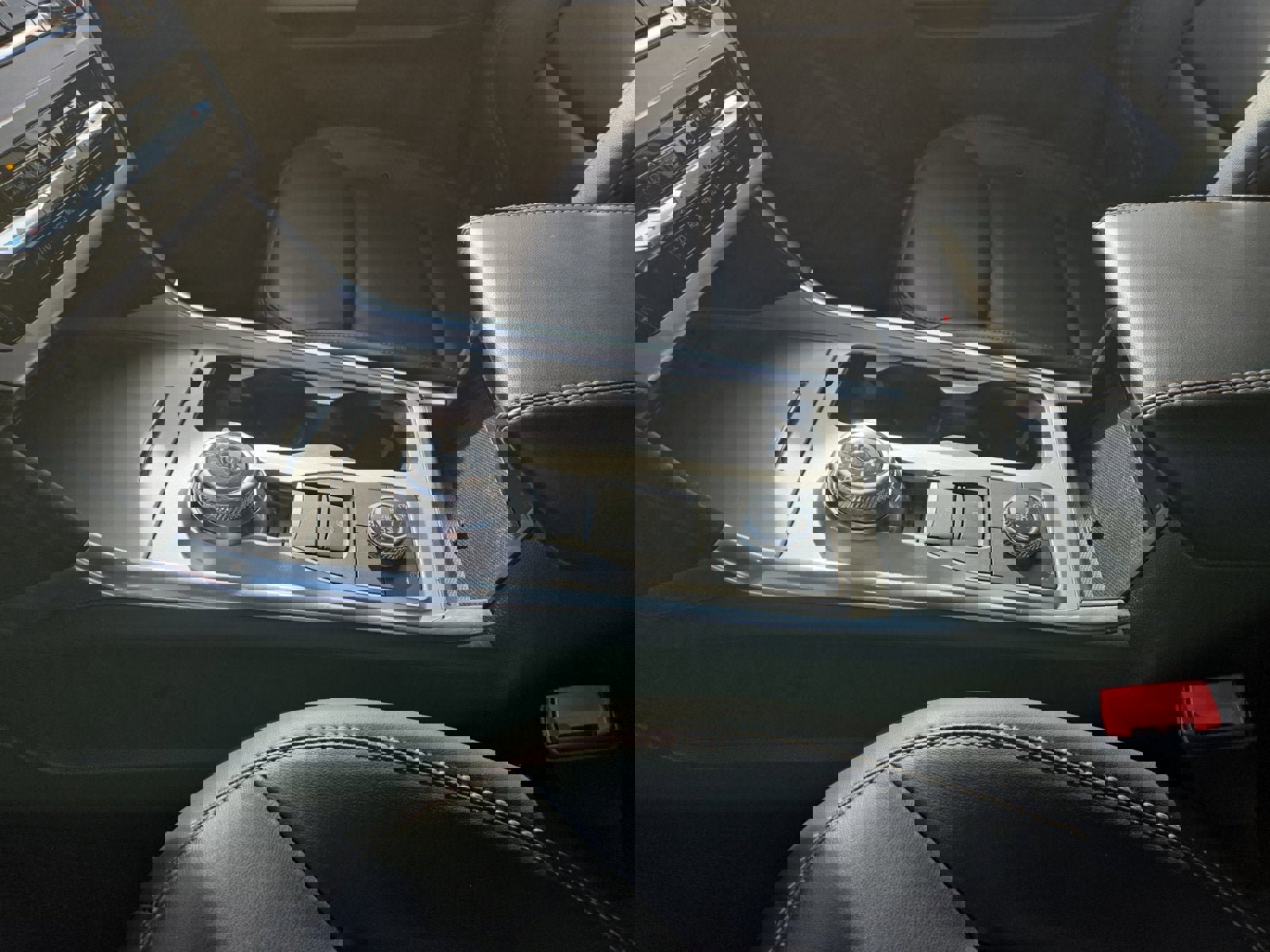 Certified 2023 Ford Explorer XLT w/ Equipment Group 202A image 22