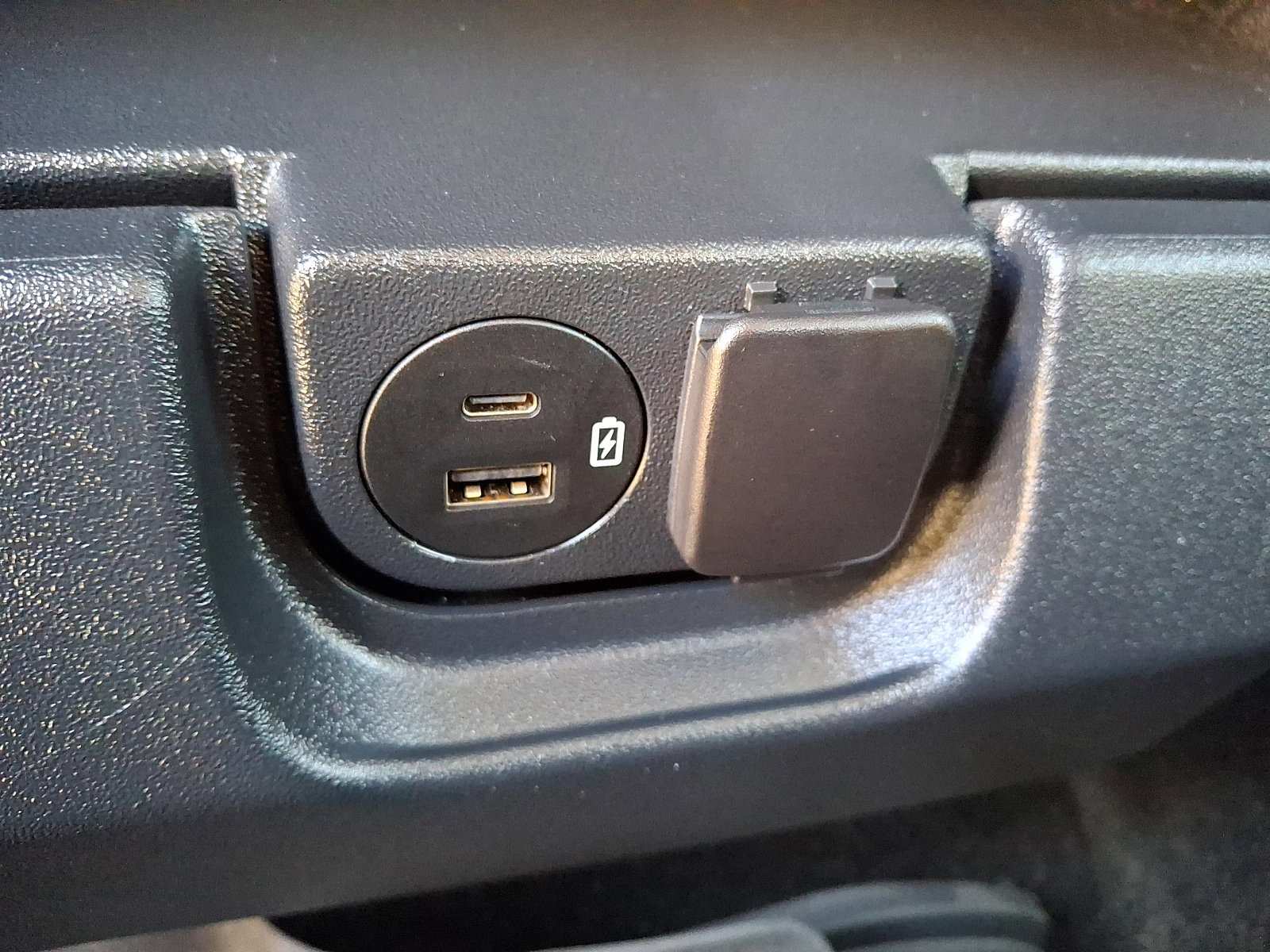 Certified 2022 Ford F150 XL w/ Equipment Group 101A High image 11