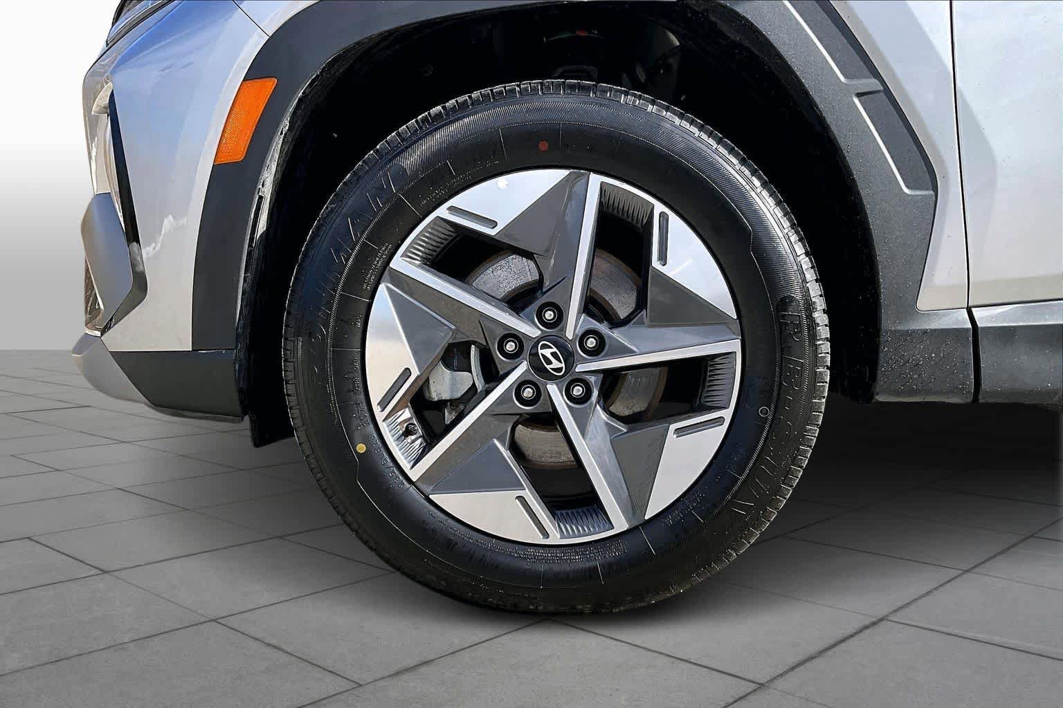Used 2025 Hyundai Tucson SEL AWD/4WD image 11