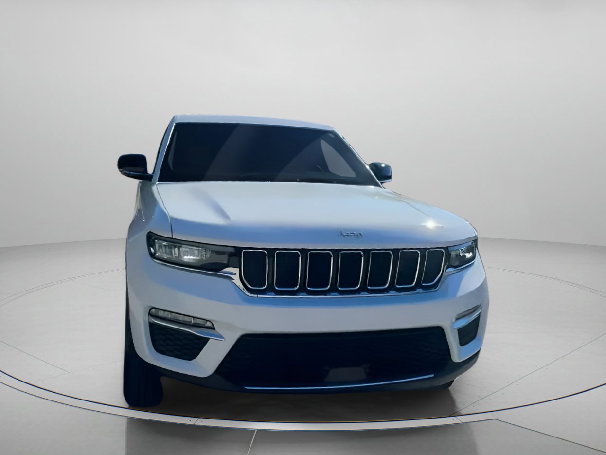 Used 2025 Jeep Grand Cherokee Limited w/ Trailer Tow Package image 32