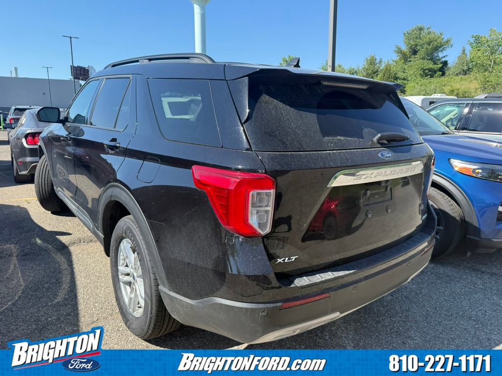 Certified 2023 Ford Explorer XLT w/ Equipment Group 202A AWD/4WD image 6