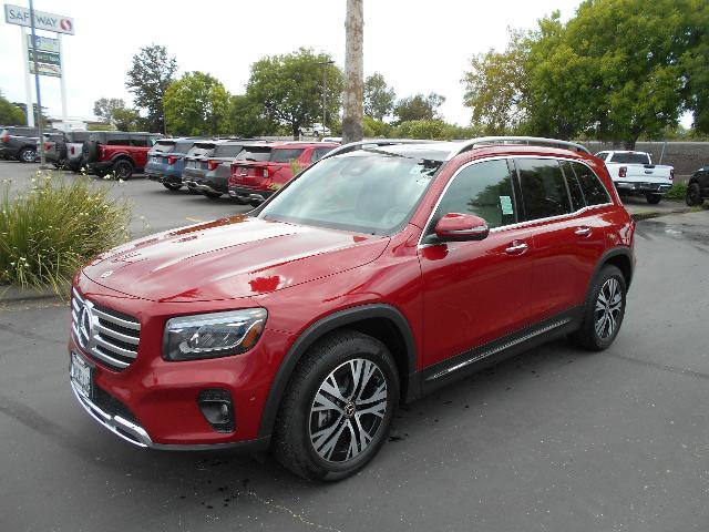Used 2024 Mercedes-Benz GLB 250 4MATIC image 1