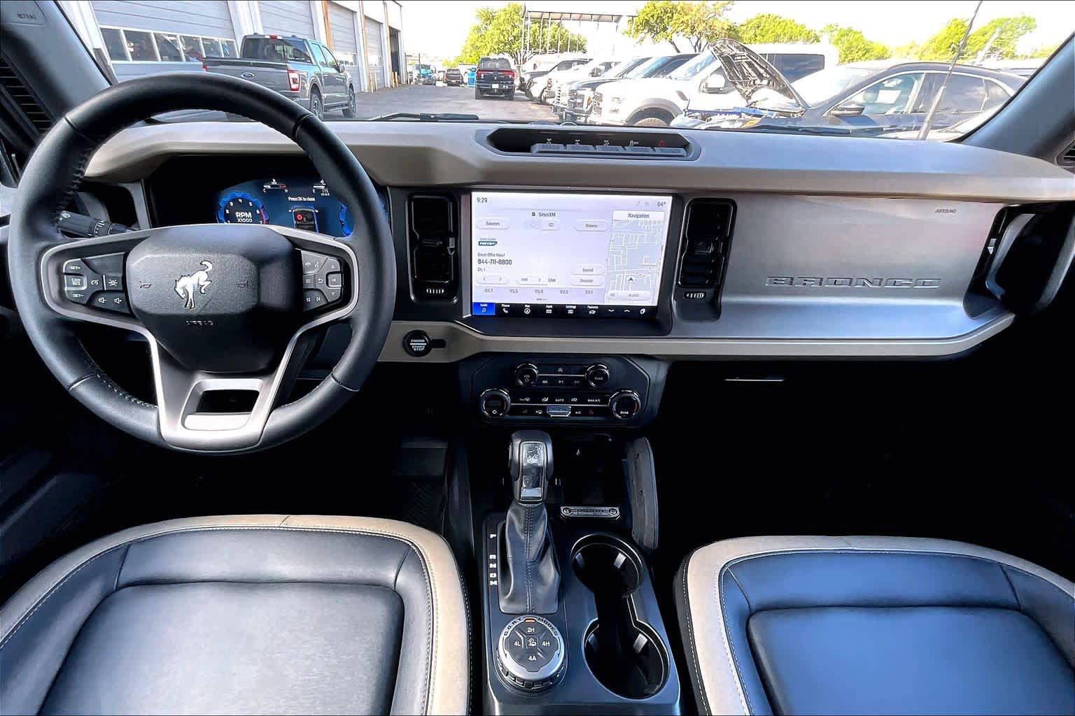 Certified 2025 Ford Bronco Big Bend w/ Black Diamond Package AWD/4WD image 16