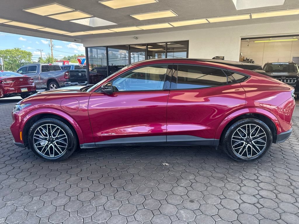 Certified 2025 Ford Mustang Mach-E Premium AWD/4WD image 9