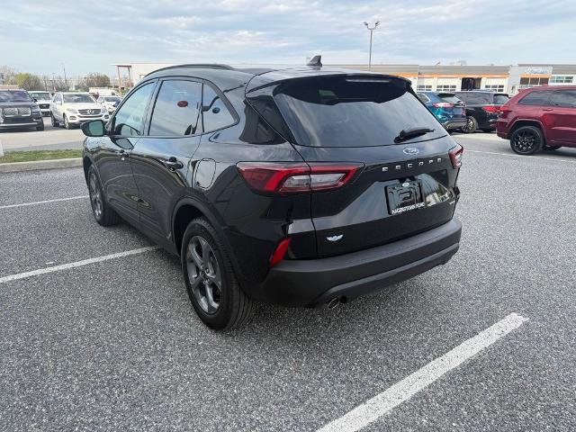 Certified 2025 Ford Escape ST-Line image 5