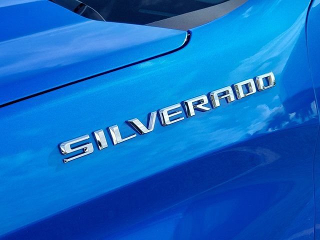 Used 2025 Chevrolet Silverado 1500 LT RWD image 11