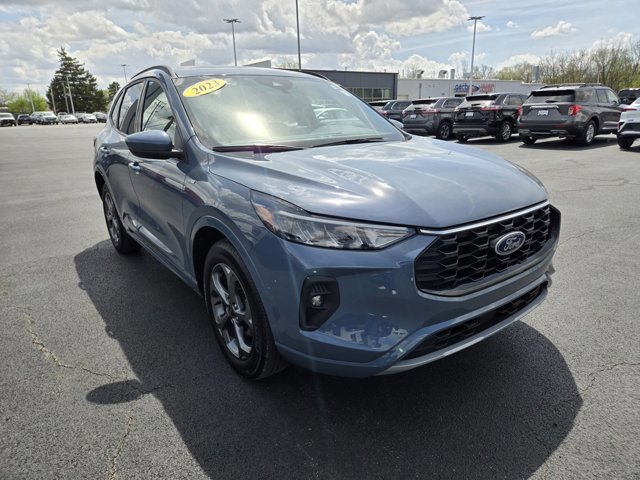 Certified 2023 Ford Escape ST-Line Select w/ Tech Pack #1 AWD/4WD image 6