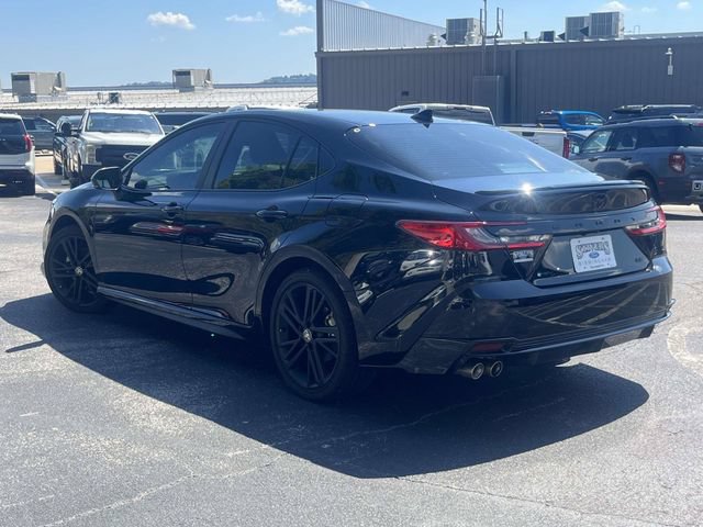 Used 2026 Toyota Camry Hybrid w/ Convenience Package FWD image 6
