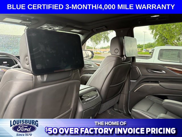 Used 2021 Cadillac Escalade Premium Luxury w/ Driver Assist Tech Package AWD/4WD image 10
