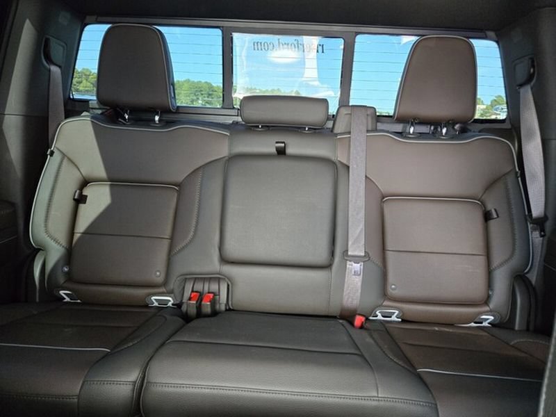 Used 2023 GMC Sierra 1500 Denali w/ Denali Reserve Package AWD/4WD image 12
