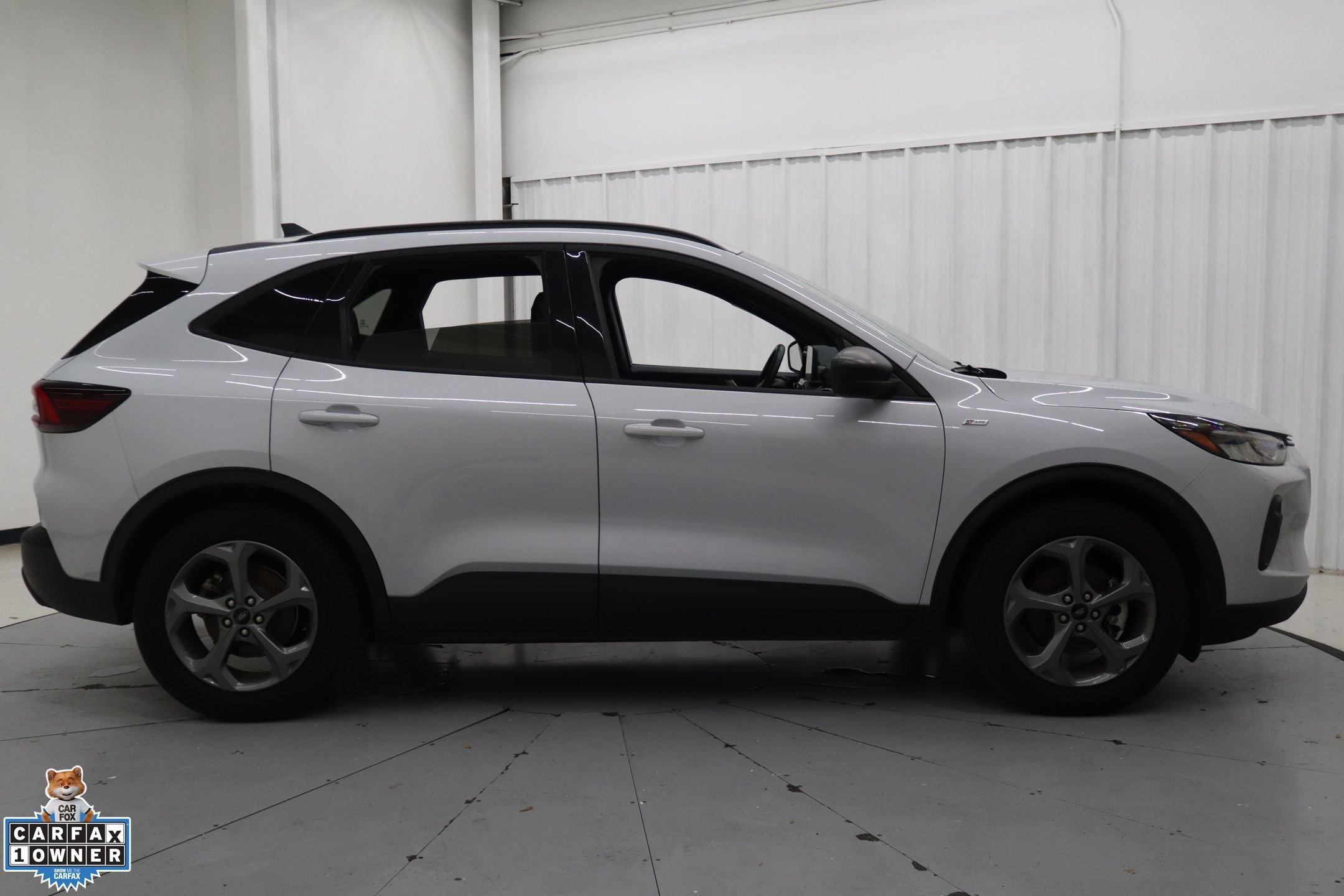 Certified 2025 Ford Escape ST-Line FWD image 2