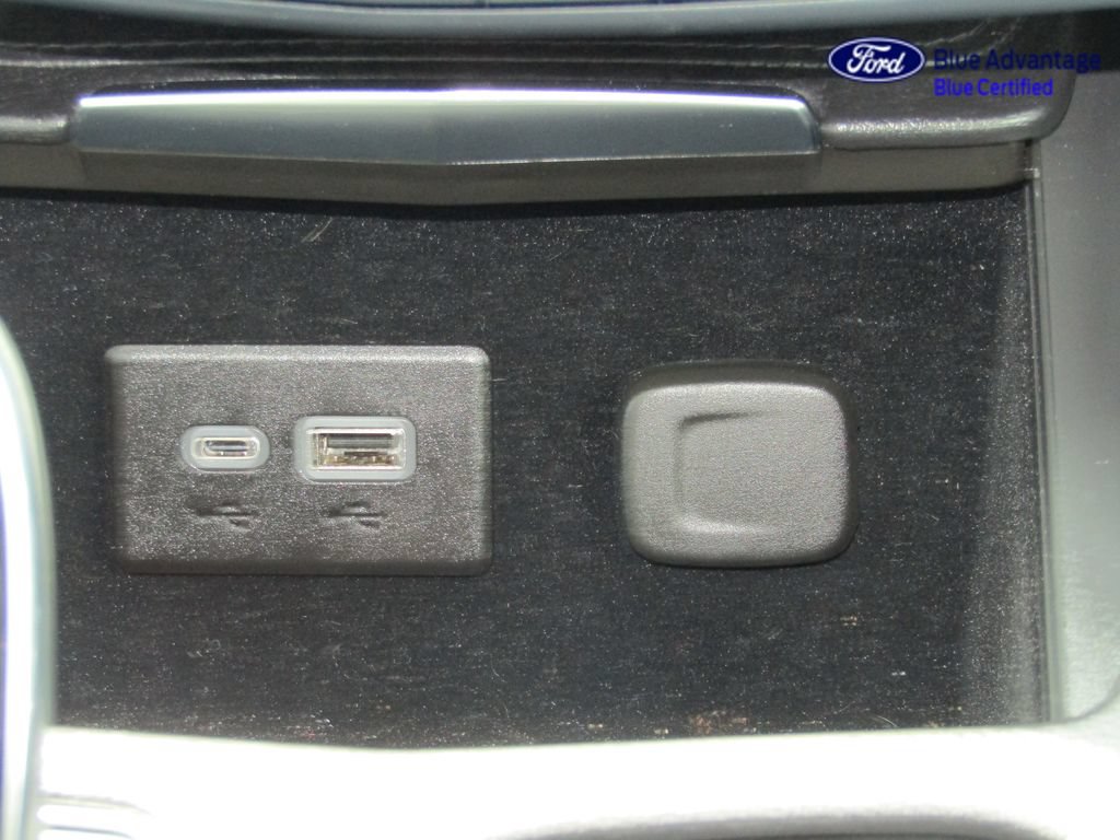 Used 2024 Cadillac XT4 Sport AWD/4WD image 39