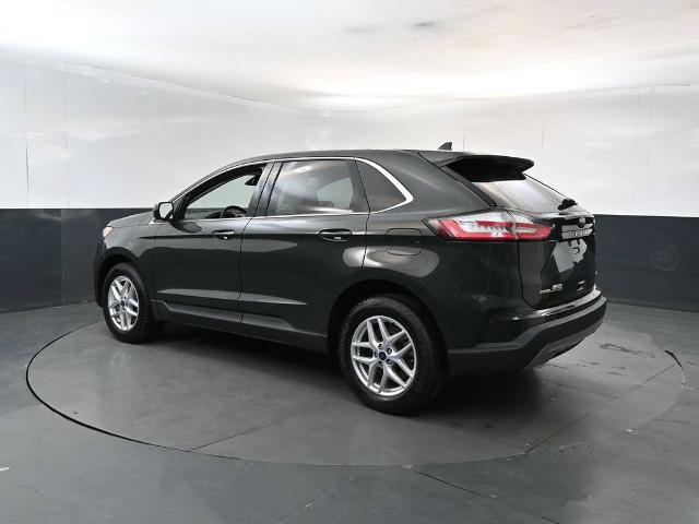 Certified 2022 Ford Edge SEL w/ Convenience Package AWD/4WD image 3