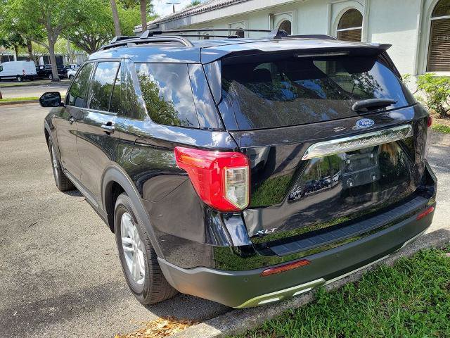 Certified 2023 Ford Explorer XLT w/ Equipment Group 202A image 4