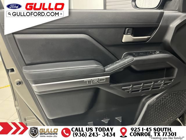 Used 2024 Toyota Tacoma TRD Off-Road AWD/4WD image 18