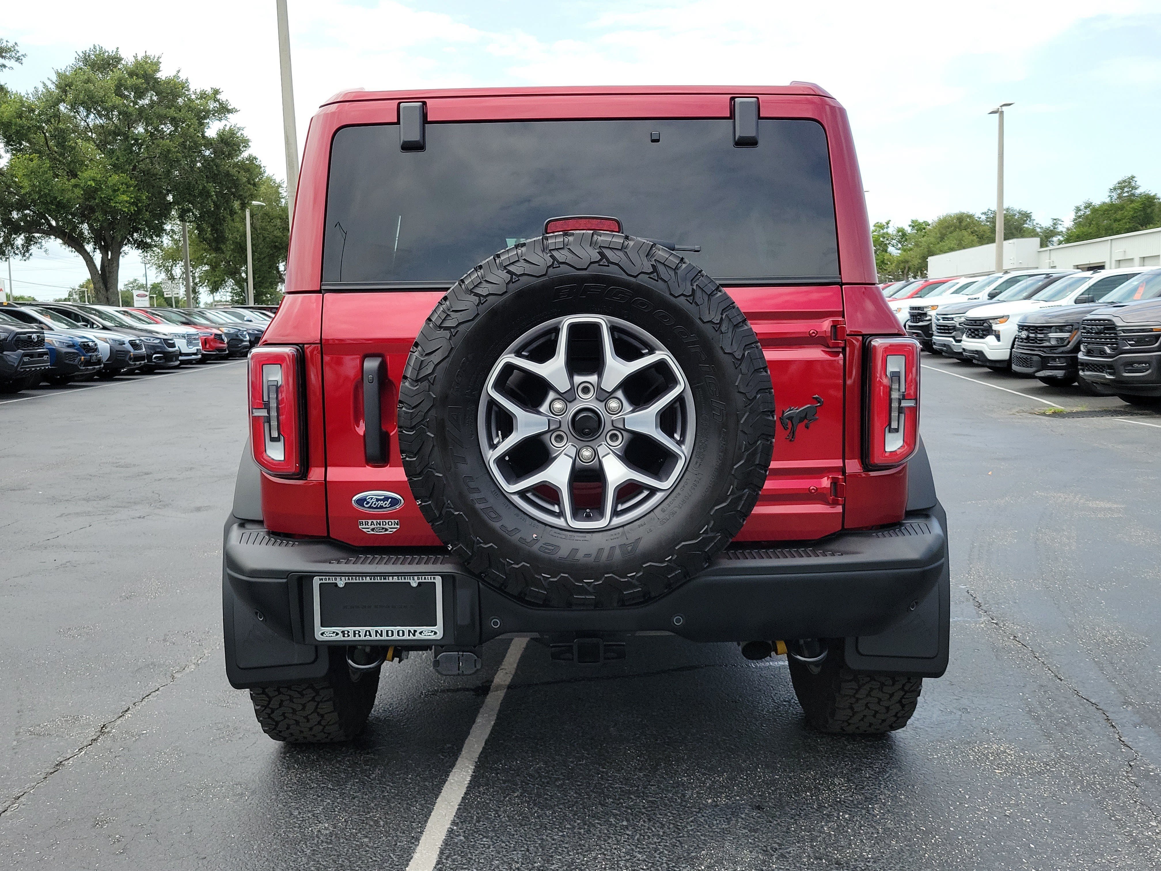 Certified 2025 Ford Bronco Badlands AWD/4WD image 7