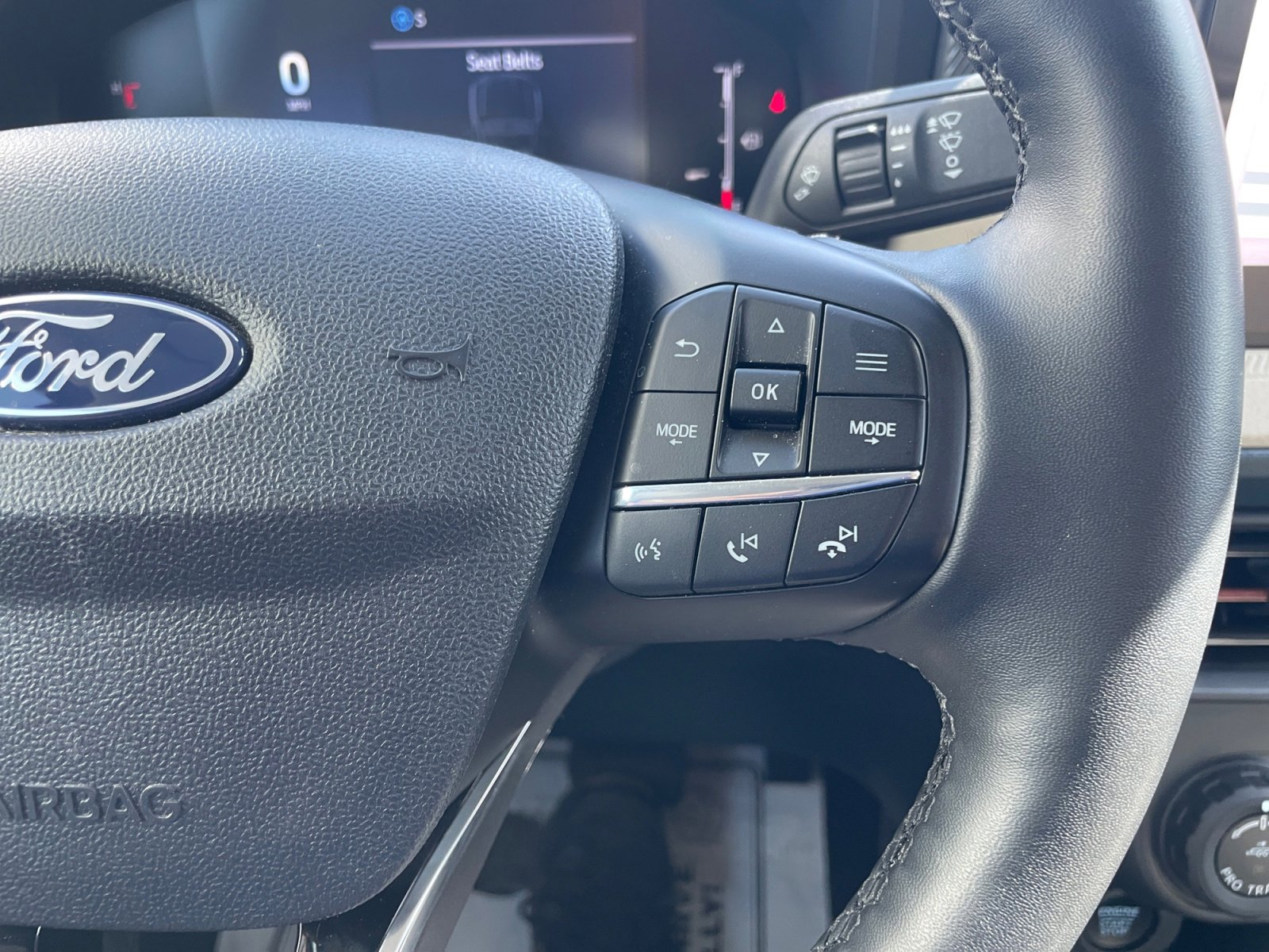 Certified 2025 Ford Maverick Lariat w/ 4K Tow Package AWD/4WD image 18