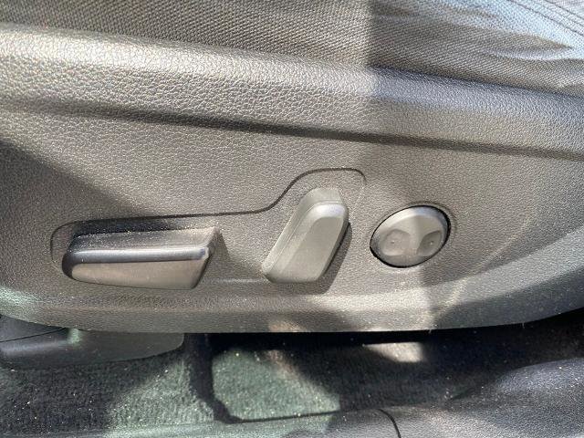 Used 2019 Hyundai Santa Fe SEL FWD image 14