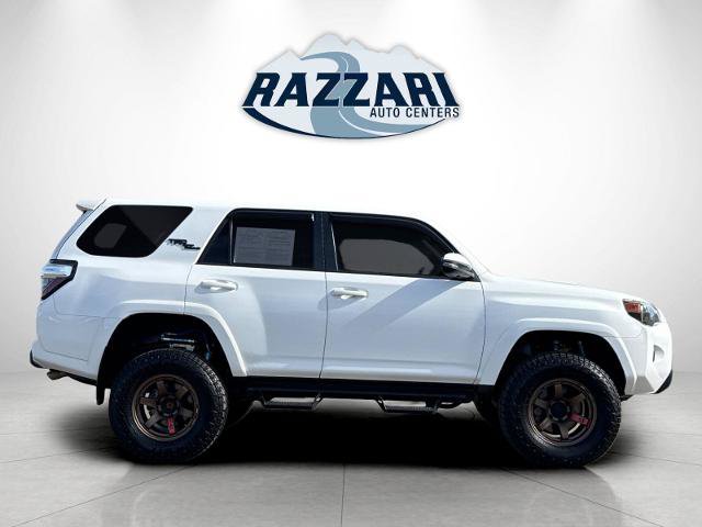Used 2022 Toyota 4Runner TRD Off-Road Premium AWD/4WD image 2