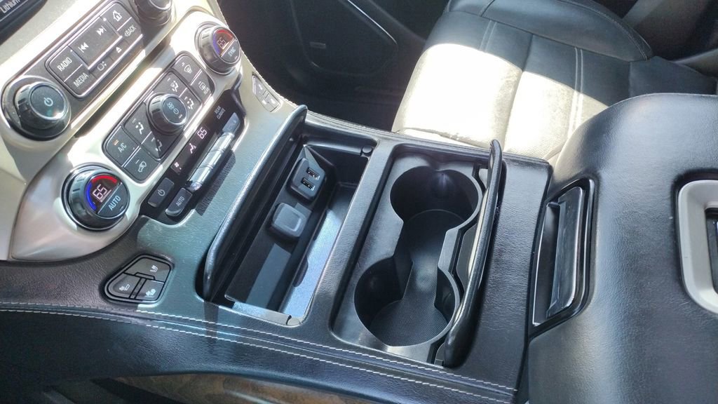 Used 2019 GMC Yukon XL Denali w/ Open Road Package AWD/4WD image 14