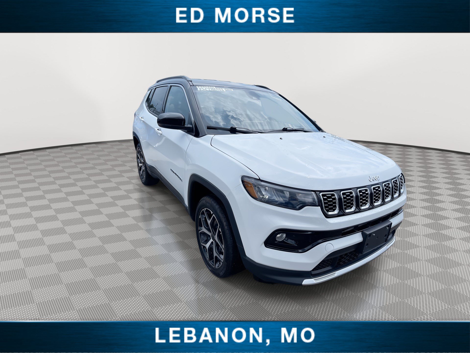Used 2025 Jeep Compass Limited AWD/4WD image 2