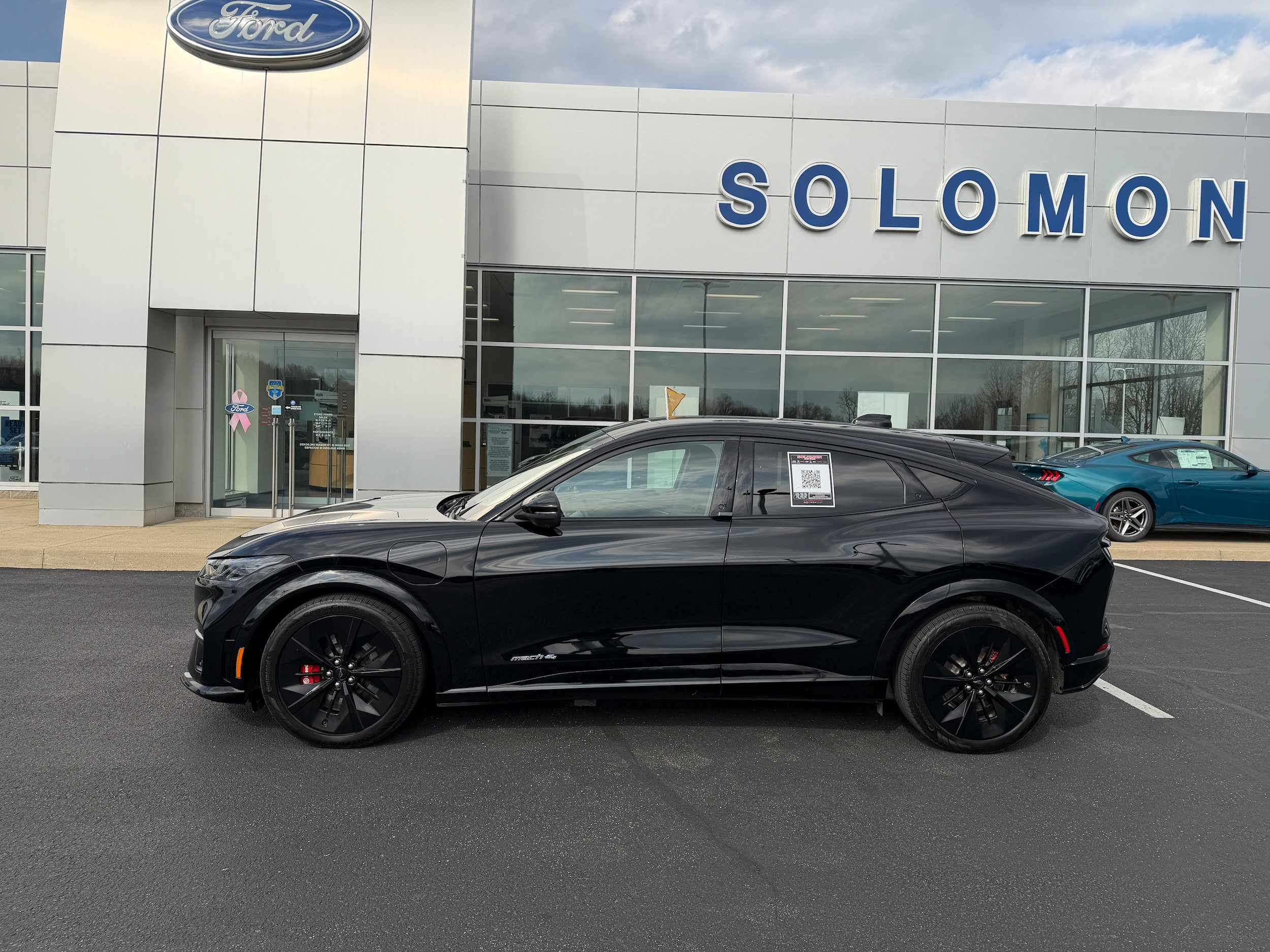 Certified 2025 Ford Mustang Mach-E GT AWD/4WD image 9