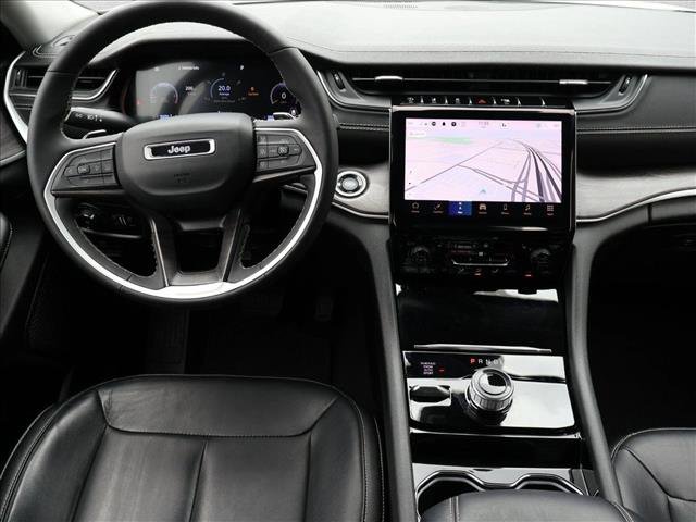 Used 2023 Jeep Grand Cherokee Limited AWD/4WD image 24