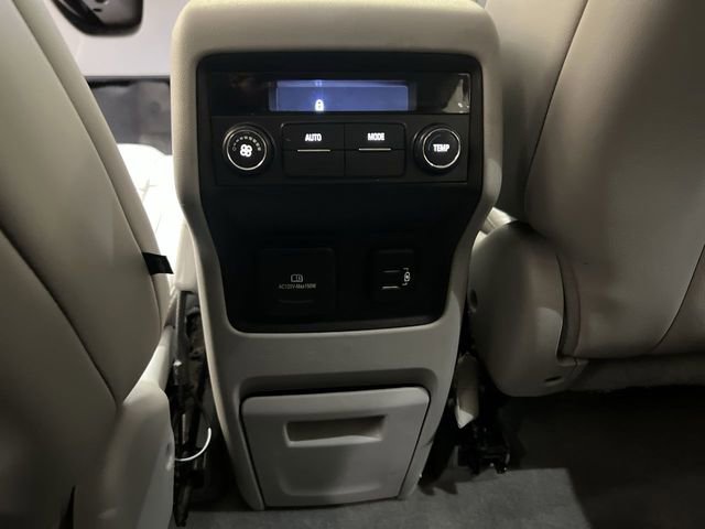 Used 2017 GMC Acadia SLT FWD image 20