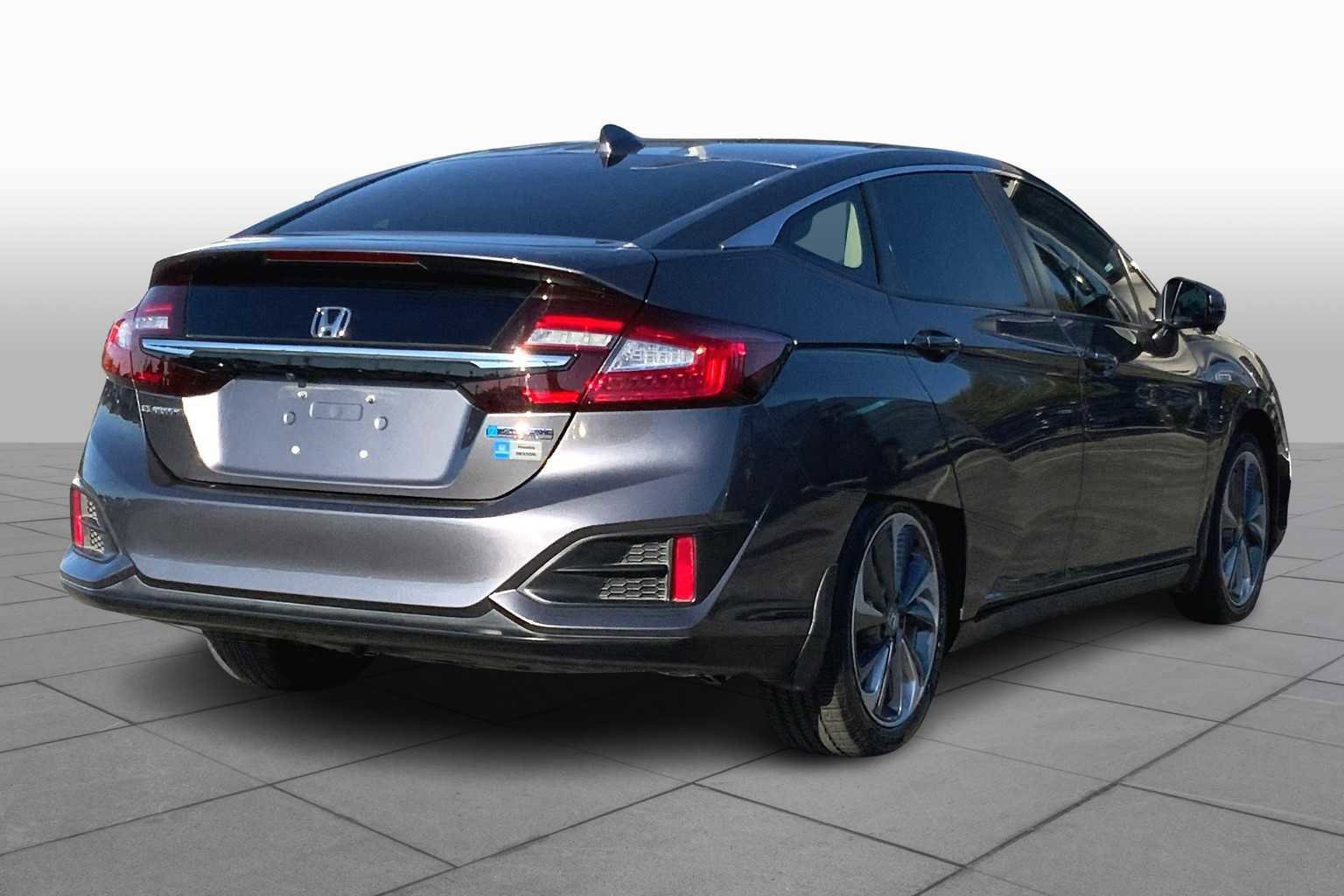 Used 2018 Honda Clarity Plug-In Hybrid image 4