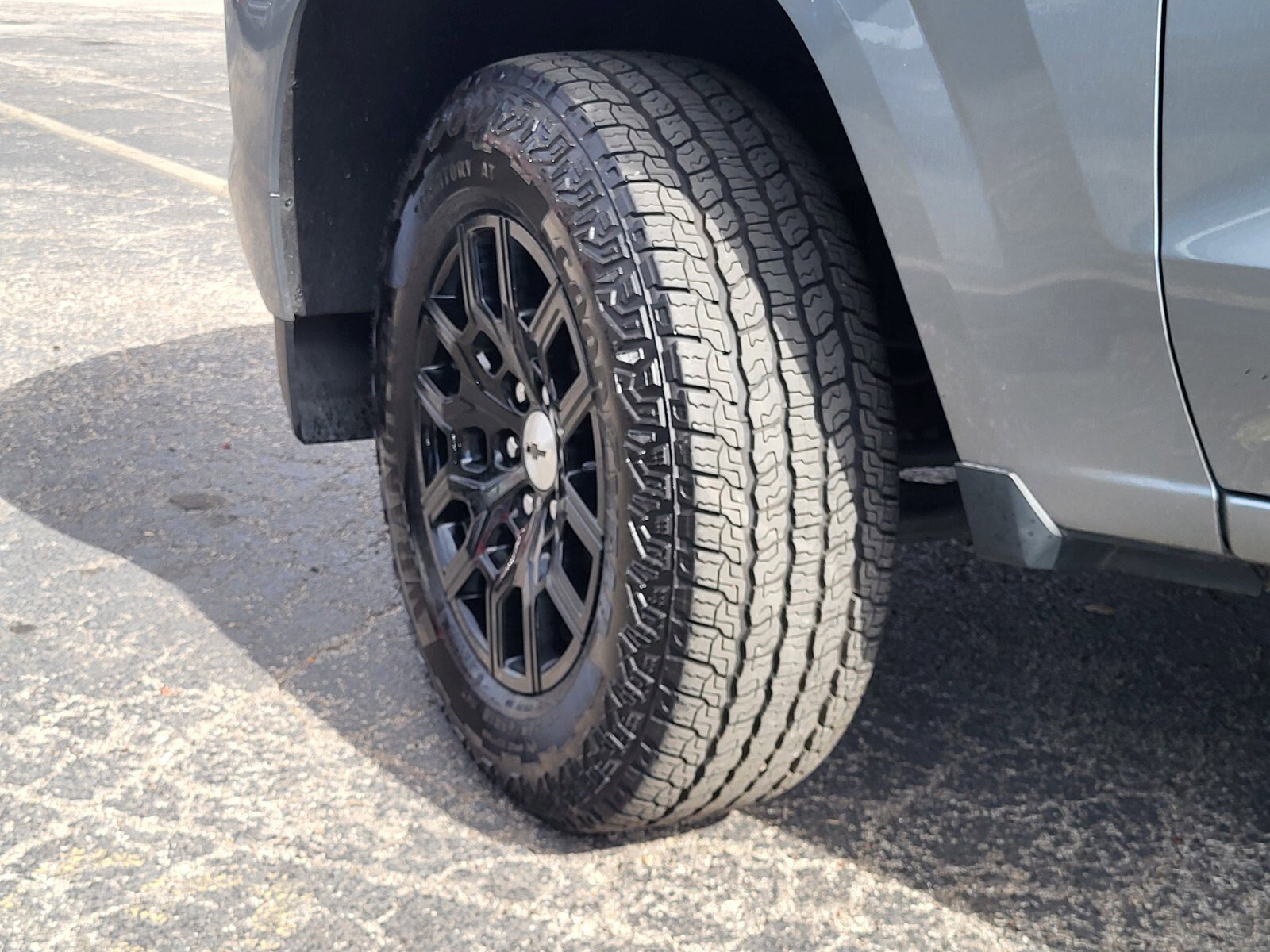 Used 2024 Chevrolet Colorado Z71 w/ Z71 Convenience Package 2 image 29