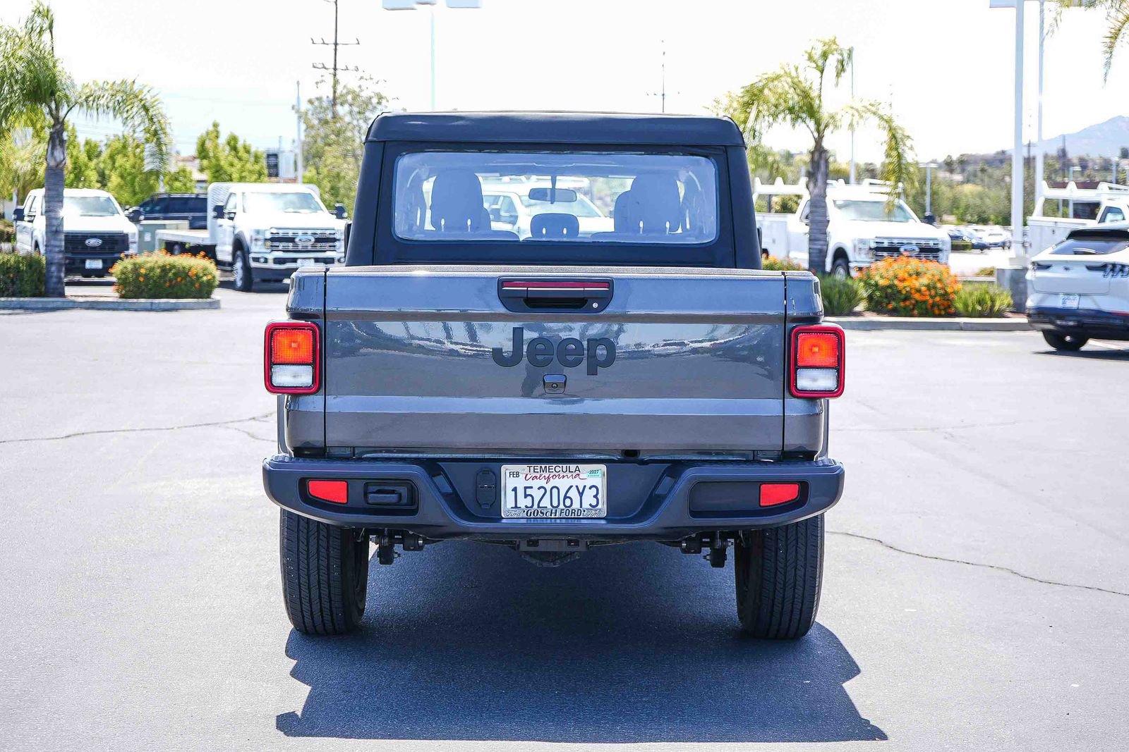 Used 2023 Jeep Gladiator Sport AWD/4WD image 7
