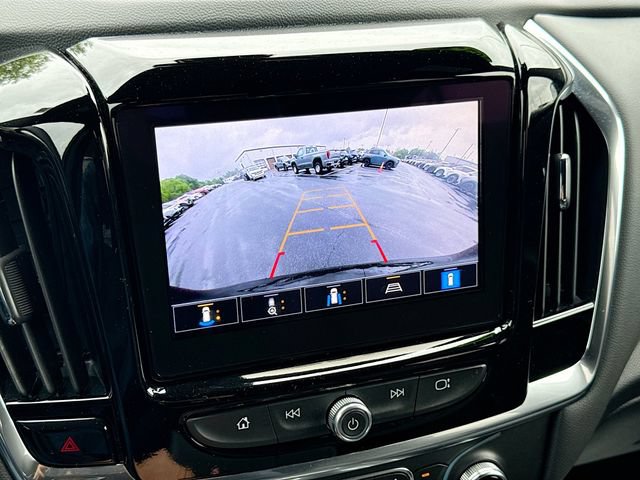 Used 2023 Chevrolet Traverse RS AWD/4WD image 18